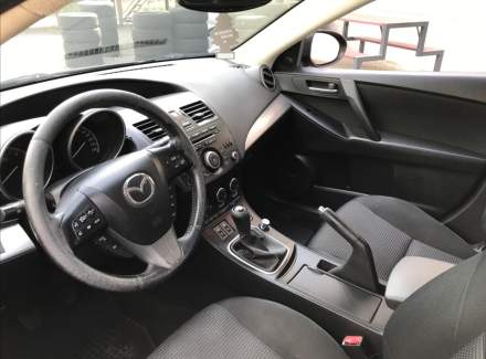 Mazda - 3