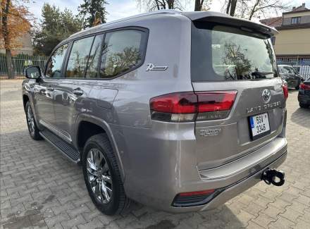 Toyota - Land Cruiser