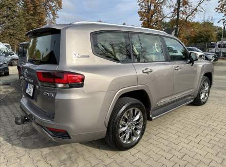 Toyota - Land Cruiser