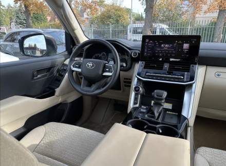 Toyota - Land Cruiser