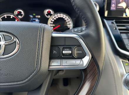 Toyota - Land Cruiser