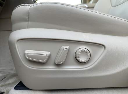 Toyota - Land Cruiser