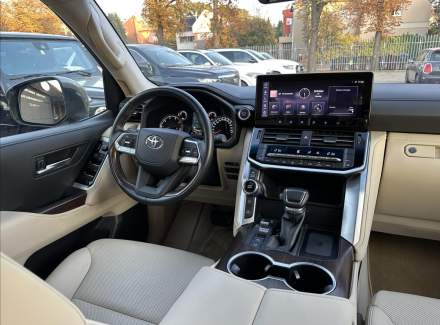 Toyota - Land Cruiser