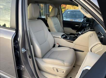 Toyota - Land Cruiser