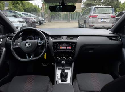 Škoda - Octavia