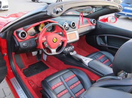 Ferrari - California