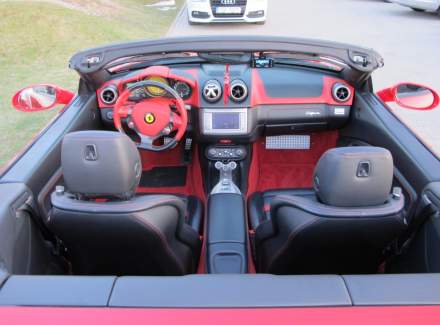 Ferrari - California