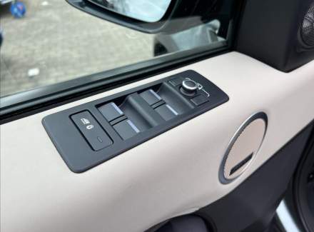 Land Rover - Discovery