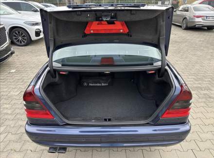 Mercedes-Benz - C-class