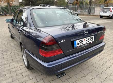 Mercedes-Benz - C-class