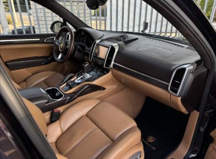 Porsche - Cayenne