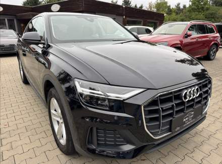 Audi - Q8