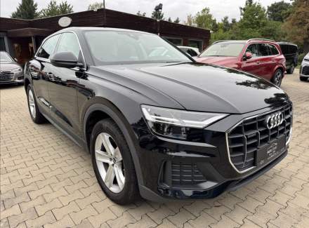 Audi - Q8
