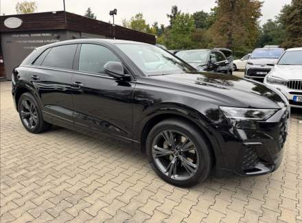 Audi - Q8