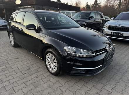 Volkswagen - Golf