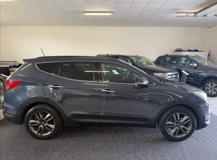 Hyundai - Santa FE