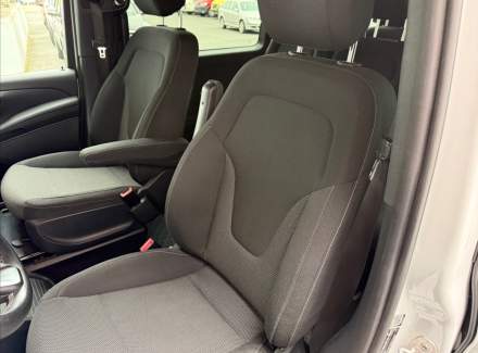 Mercedes-Benz - V-class