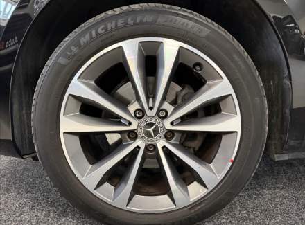 Mercedes-Benz - Vito