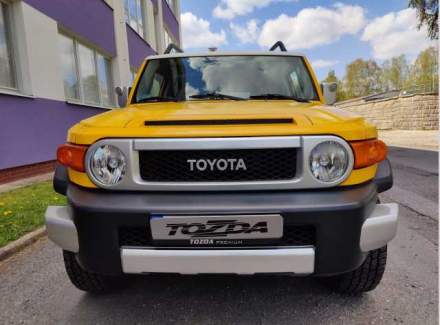 Toyota - FJ Cruiser