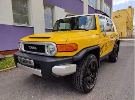 Toyota - FJ Cruiser