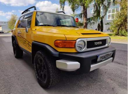 Toyota - FJ Cruiser
