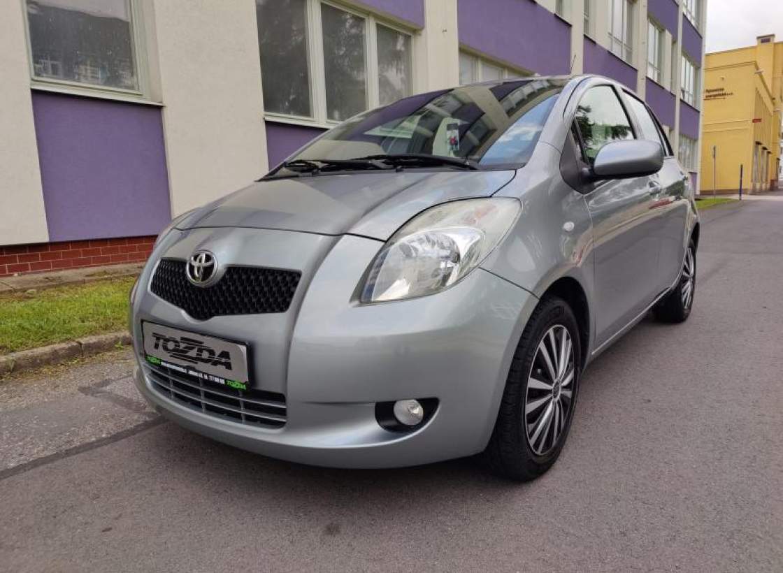 Toyota - Yaris