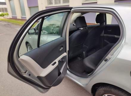 Toyota - Yaris