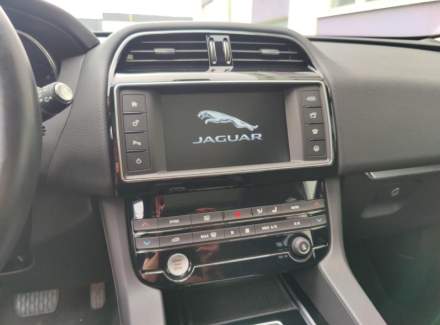 Jaguar - F-Pace