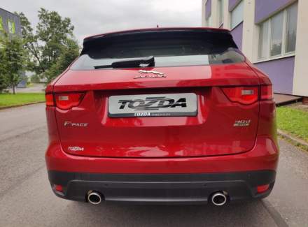 Jaguar - F-Pace