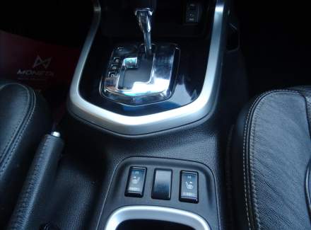 Nissan - Navara