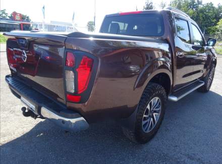 Nissan - Navara