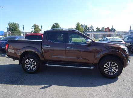 Nissan - Navara