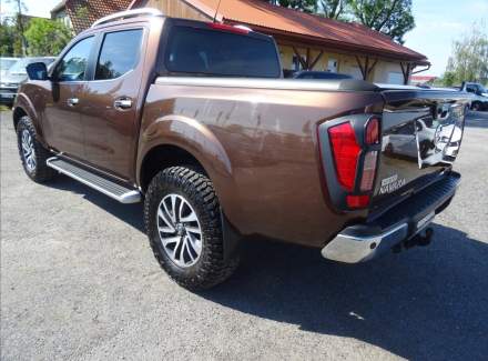 Nissan - Navara