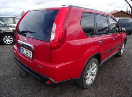 Nissan - X-Trail