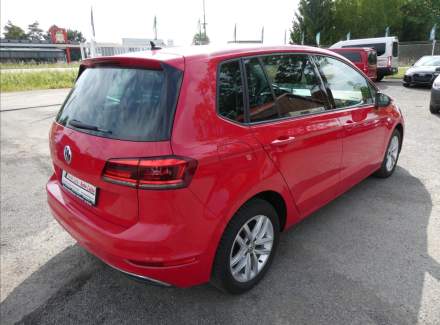 Volkswagen - Golf