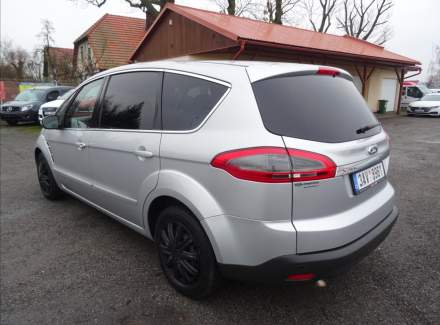 Ford - S-MAX