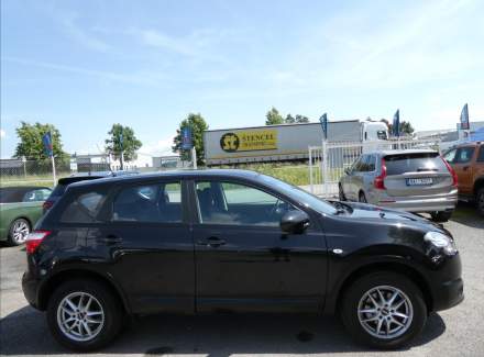Nissan - Qashqai