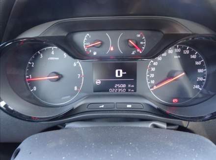 Opel - Crossland X