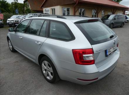 Škoda - Octavia