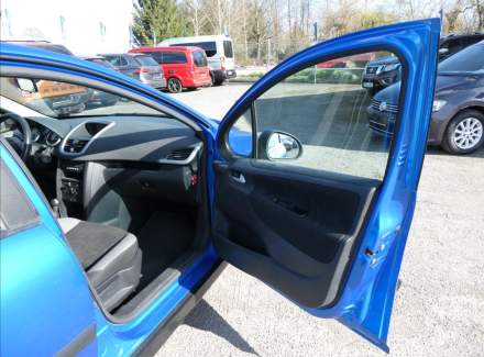 Peugeot - 207