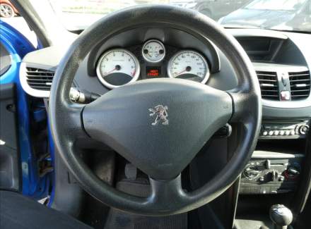 Peugeot - 207