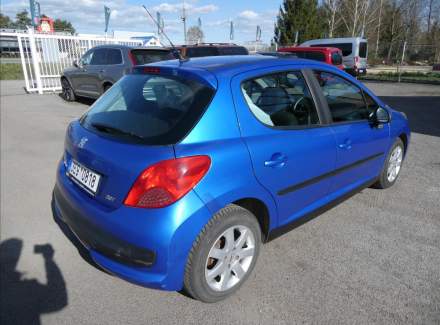 Peugeot - 207