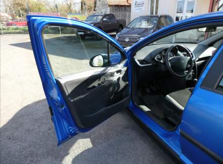 Peugeot - 207