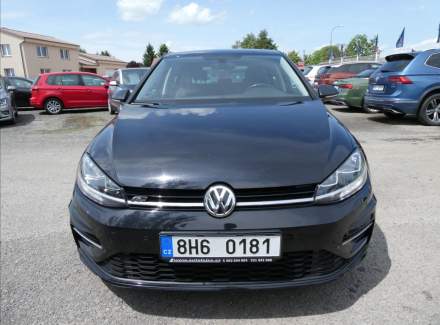 Volkswagen - Golf