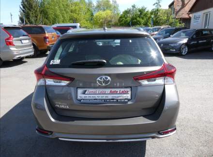 Toyota - Auris