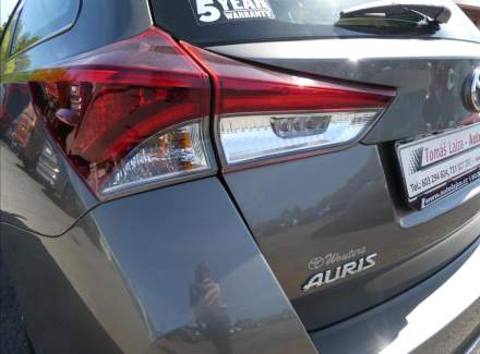 Toyota - Auris