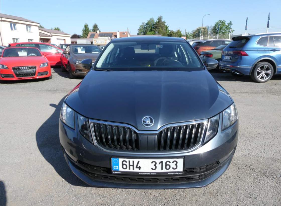 Škoda - Octavia