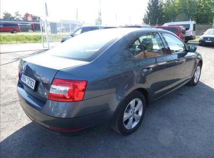 Škoda - Octavia