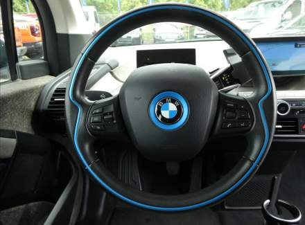 BMW - i3