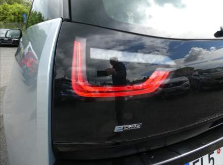 BMW - i3